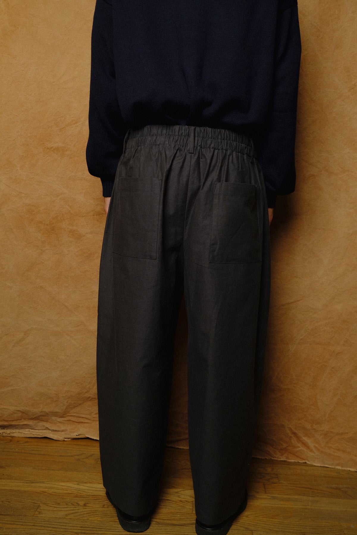 nepped cotton trousers in sumi