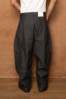 malay trouser in raw black