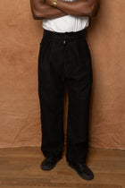 two-fold trouser in black cotton suede