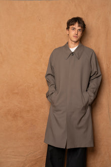 balmacaan in mushroom water repellent wool