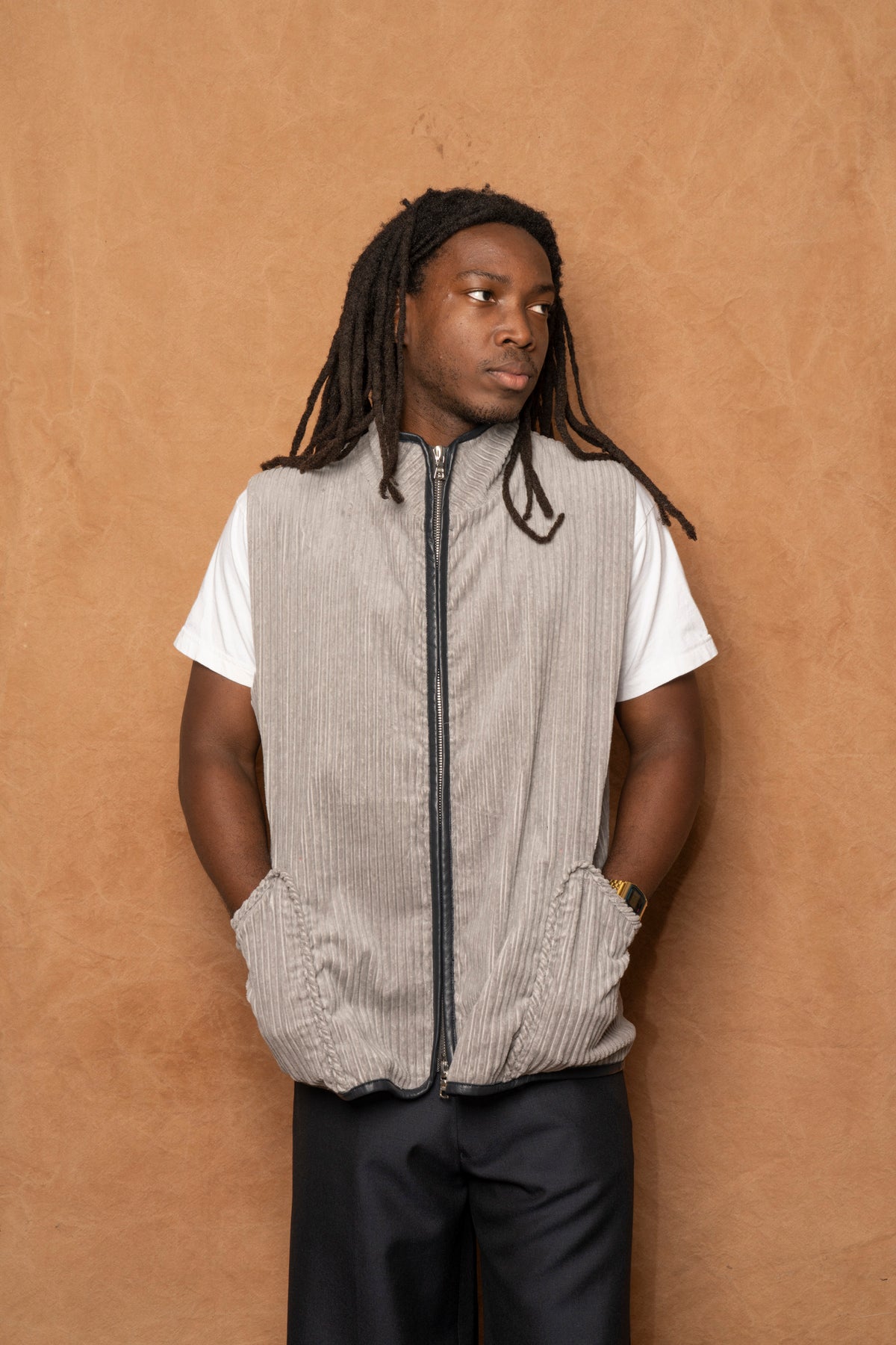 wrap vest in steel cotton corduroy