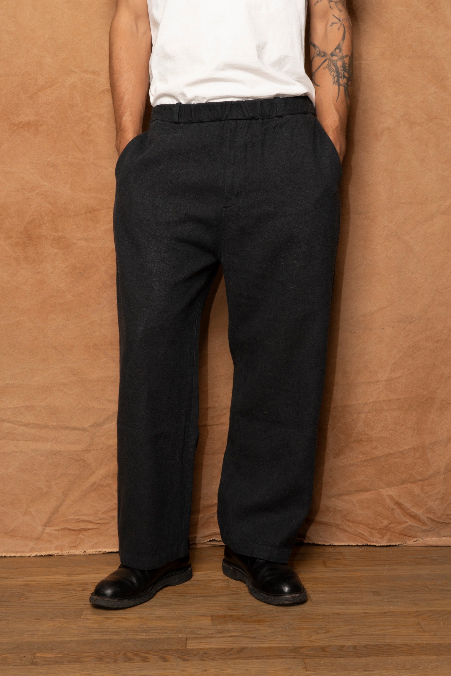 pt-121 in charcoal brown linen silk ramie