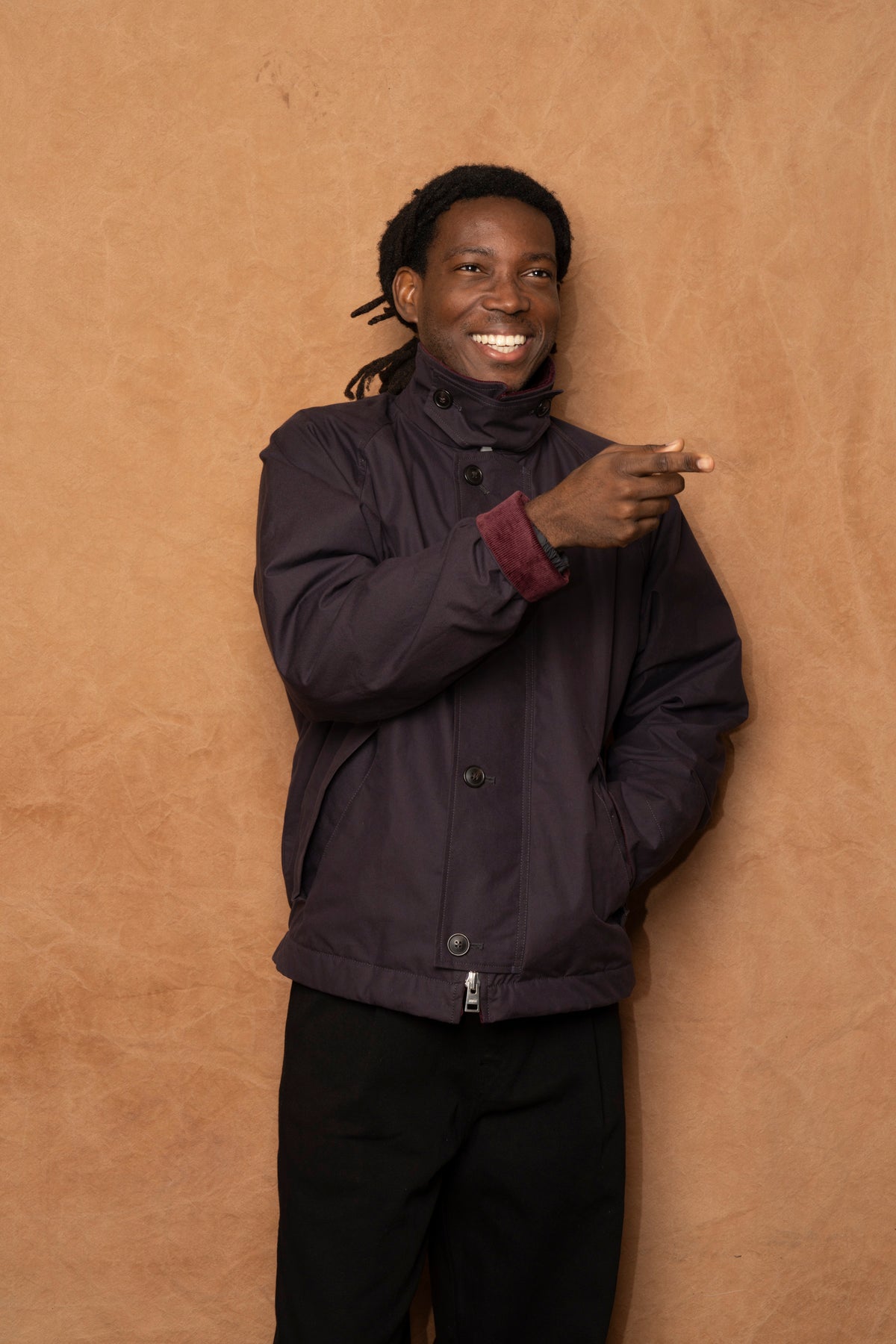 holmen wax raglan insulated jacket in darkest purple