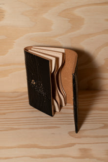 accordion card case in black