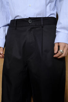 cotton gabardine shorts in navy