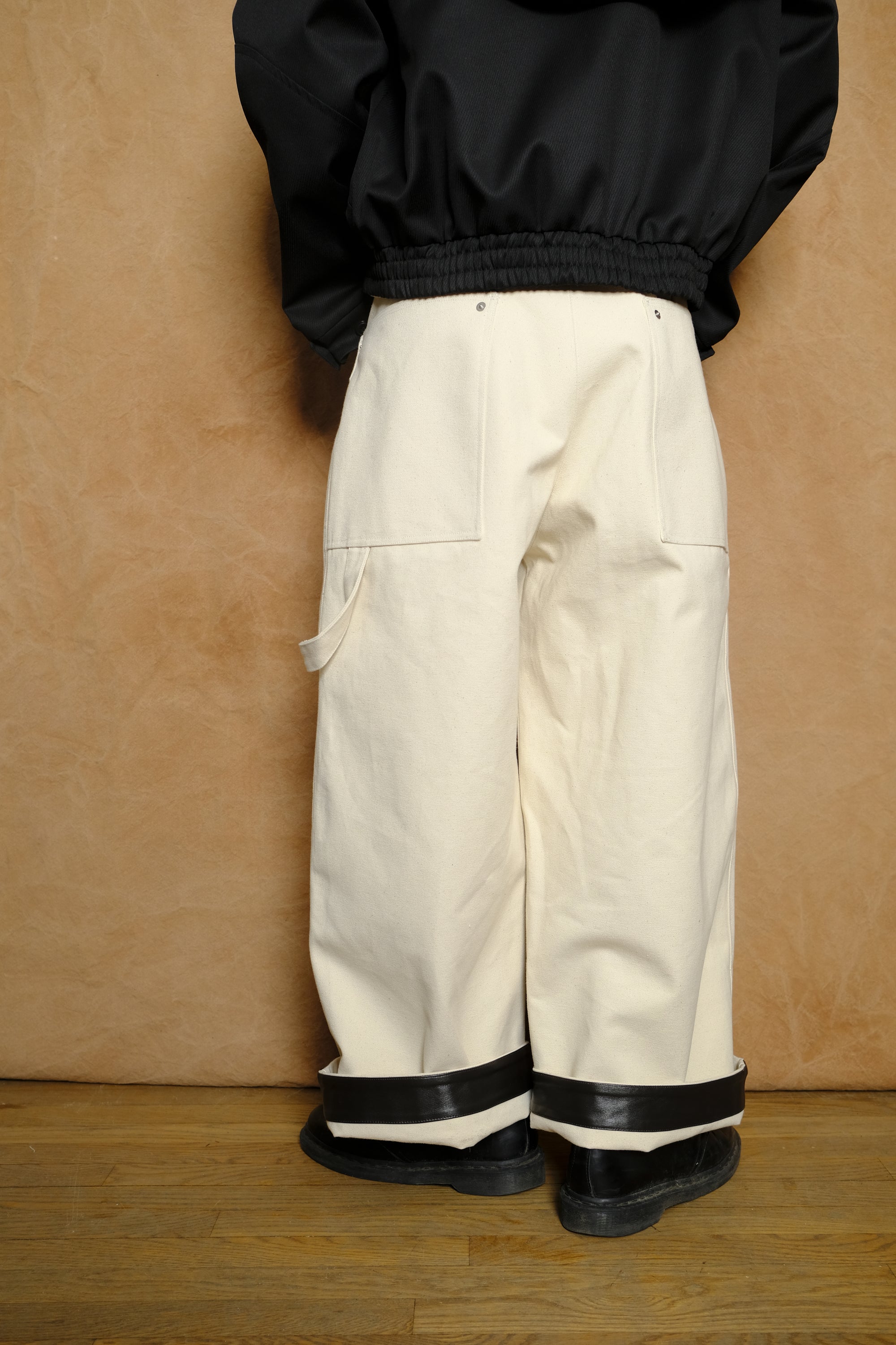 painter trouser in ivory cotton canvas