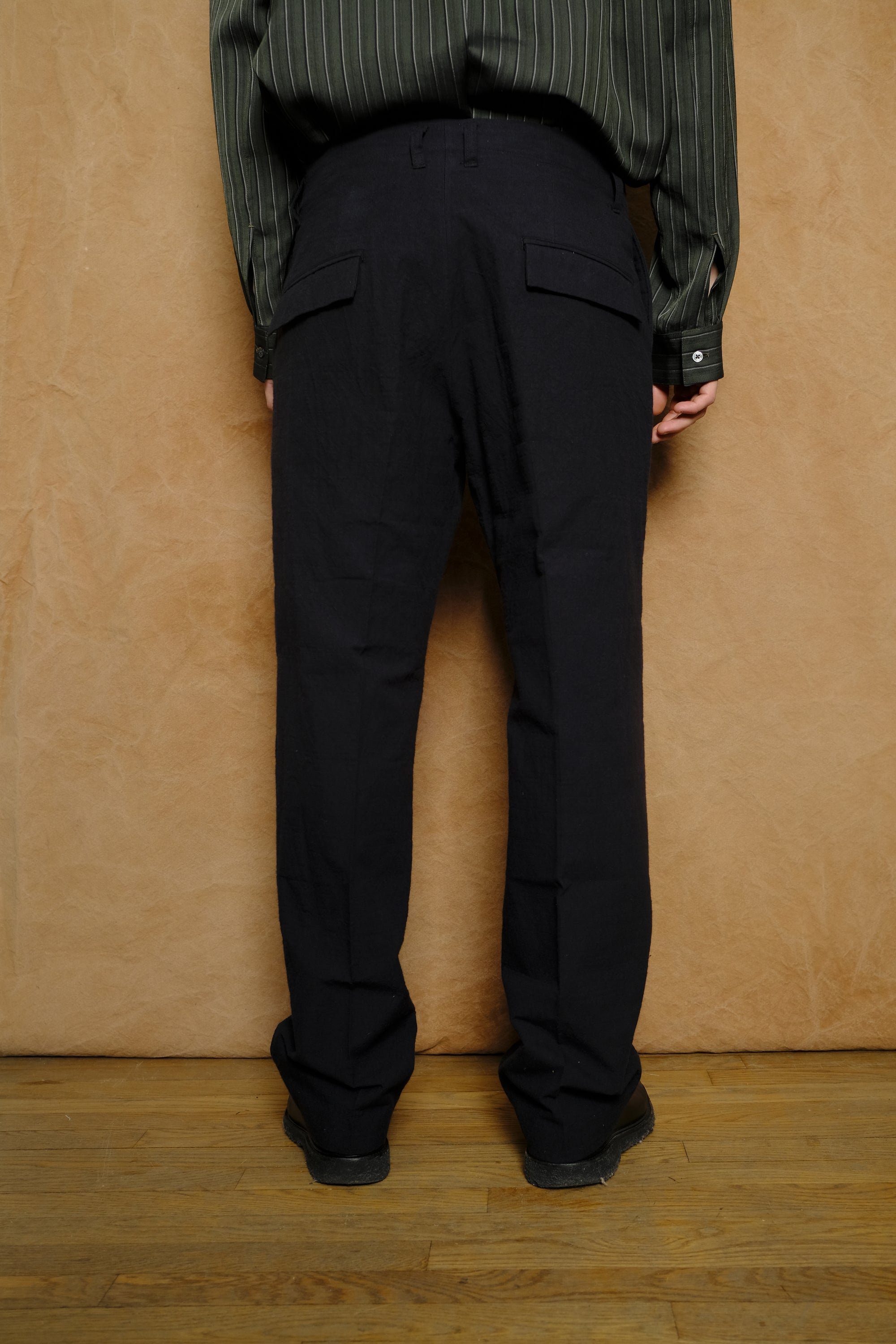 tuck suit pants c in black cotton chambray