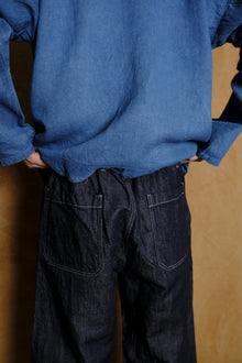pt-133 in navy denim