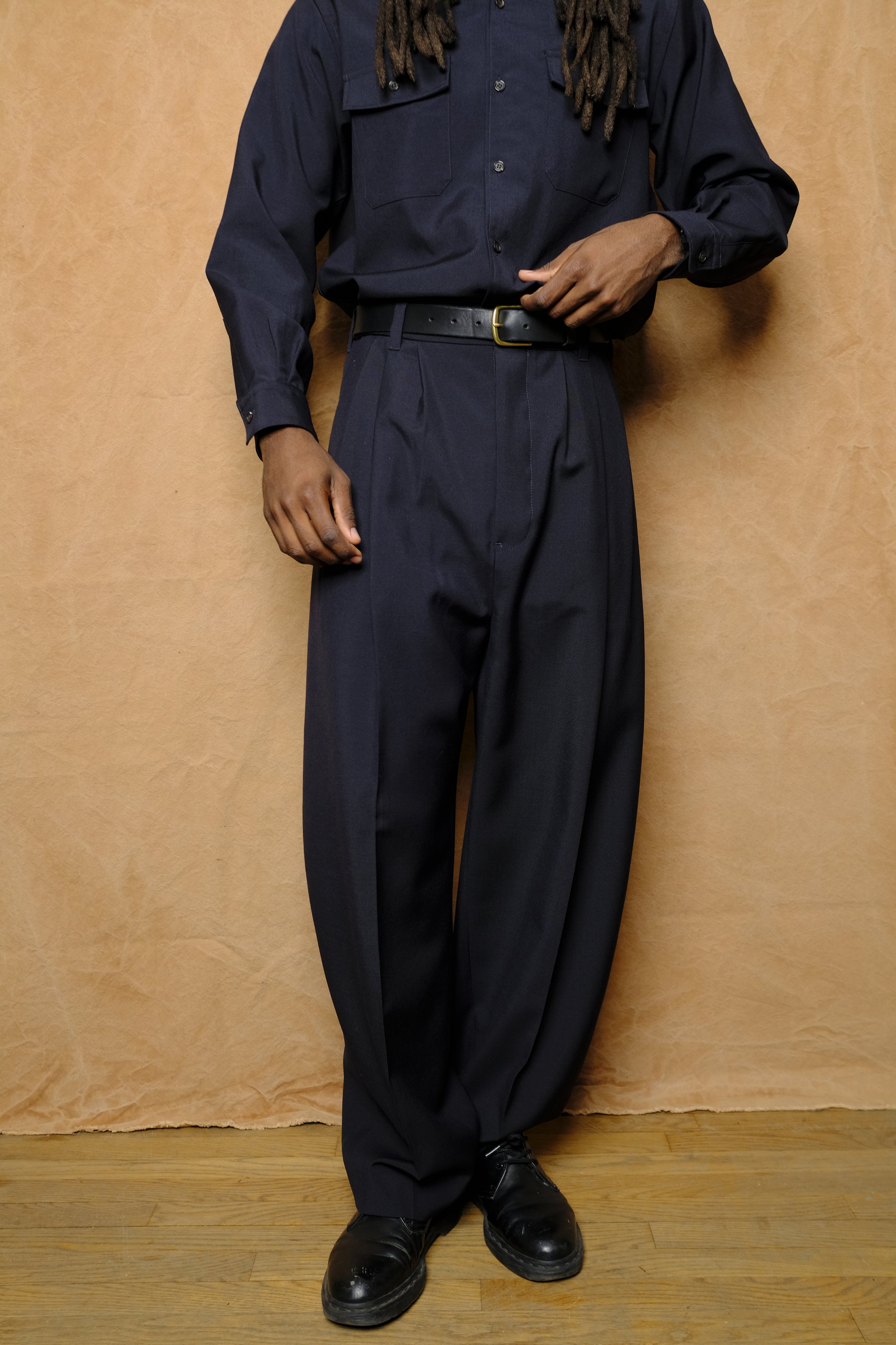 wool sleek in navy
