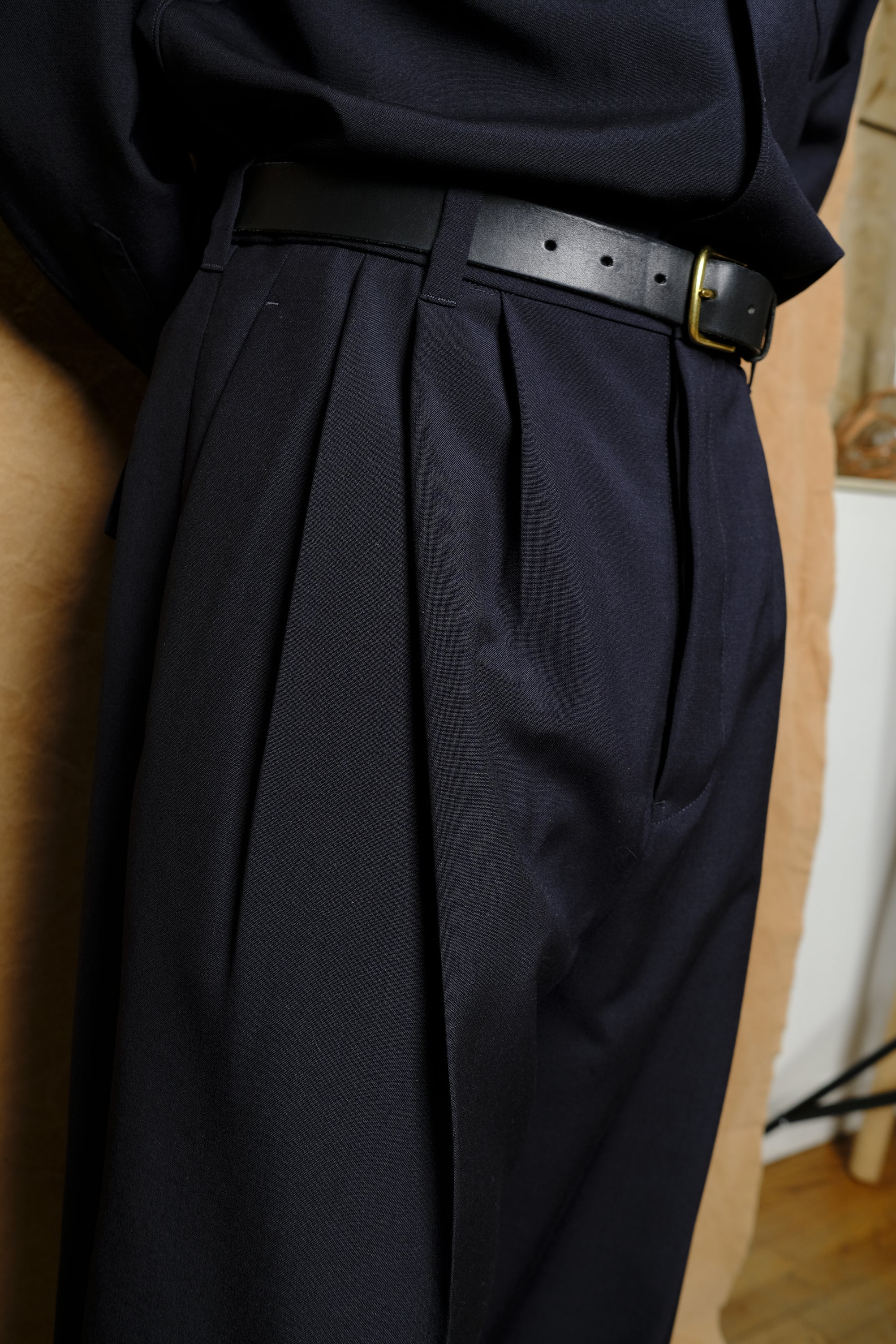 wool sleek in navy