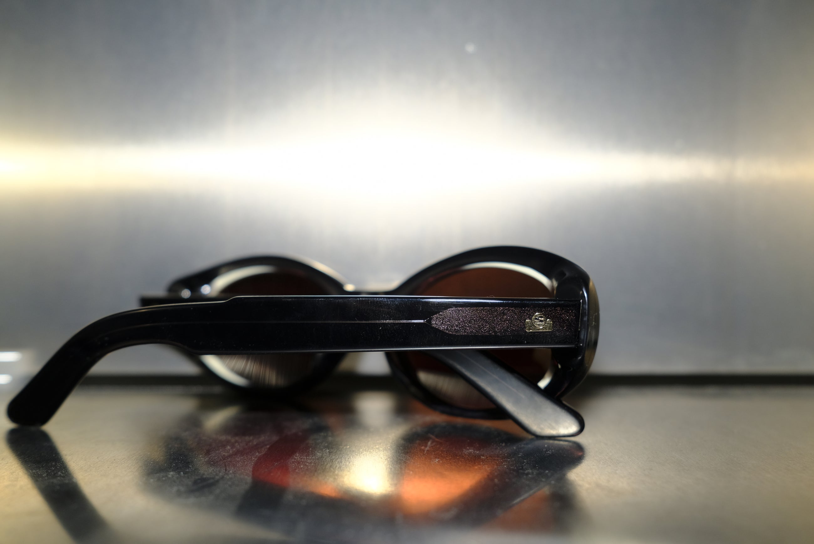 SUB018 BLACK / ORANGE