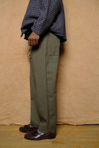 cafe pant in army green cotton linen canvas