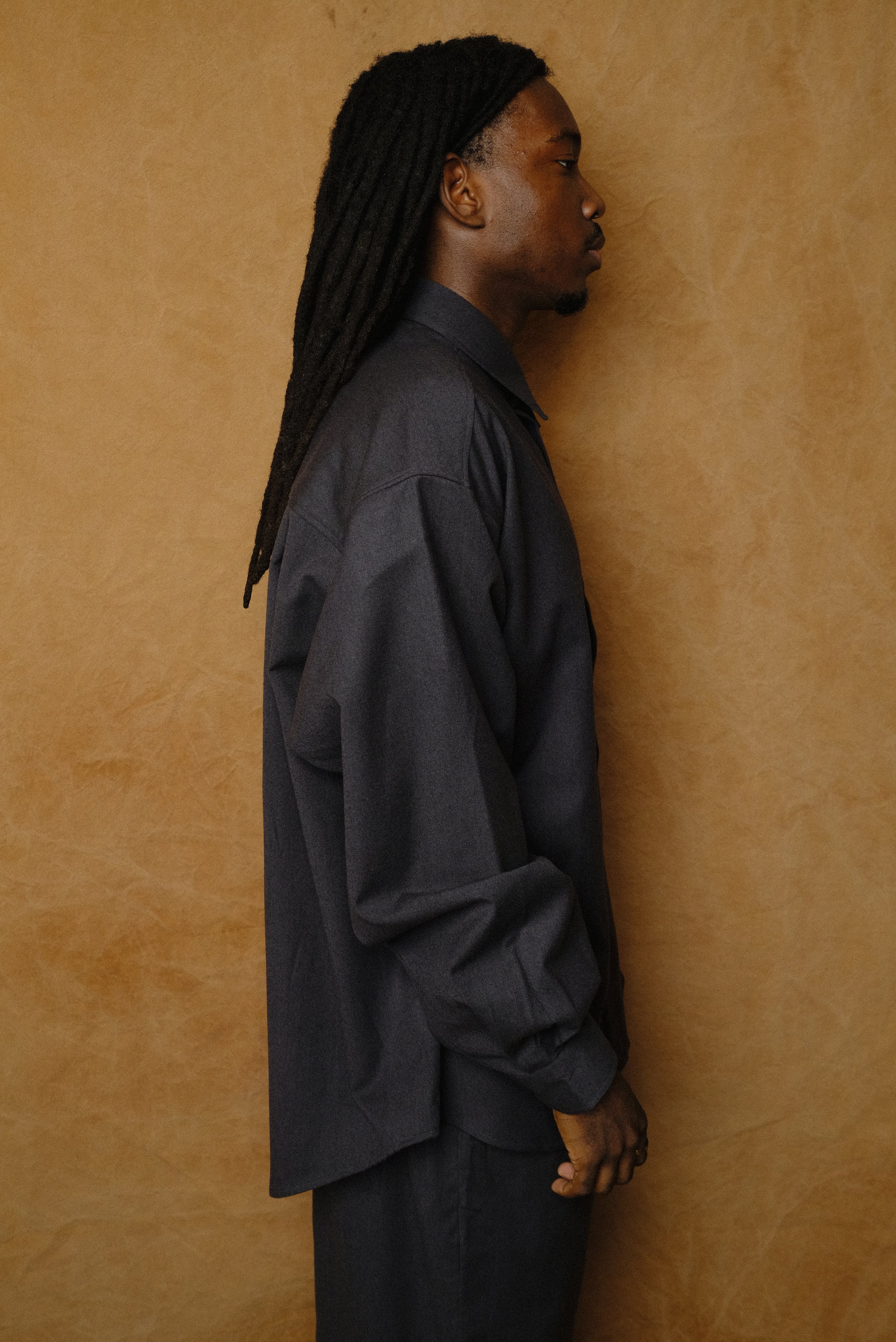 wool shirt in dark gray