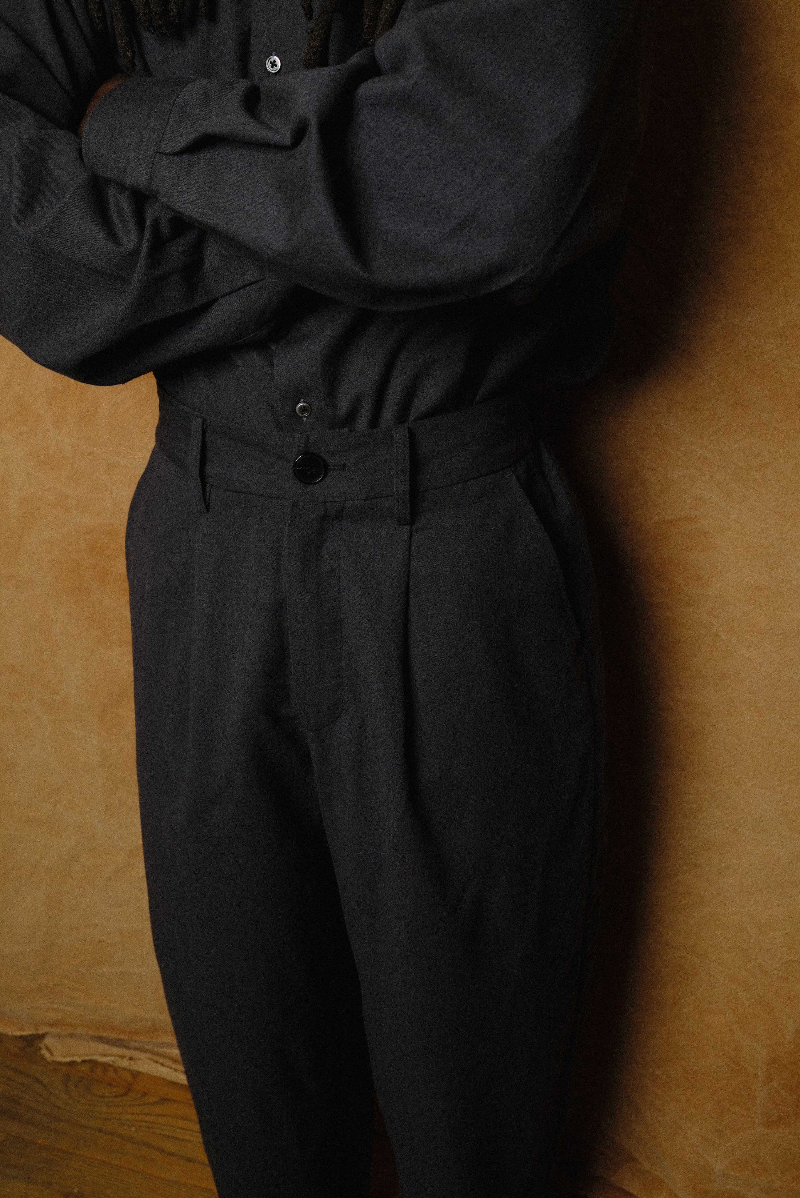 wool trousers in dark gray