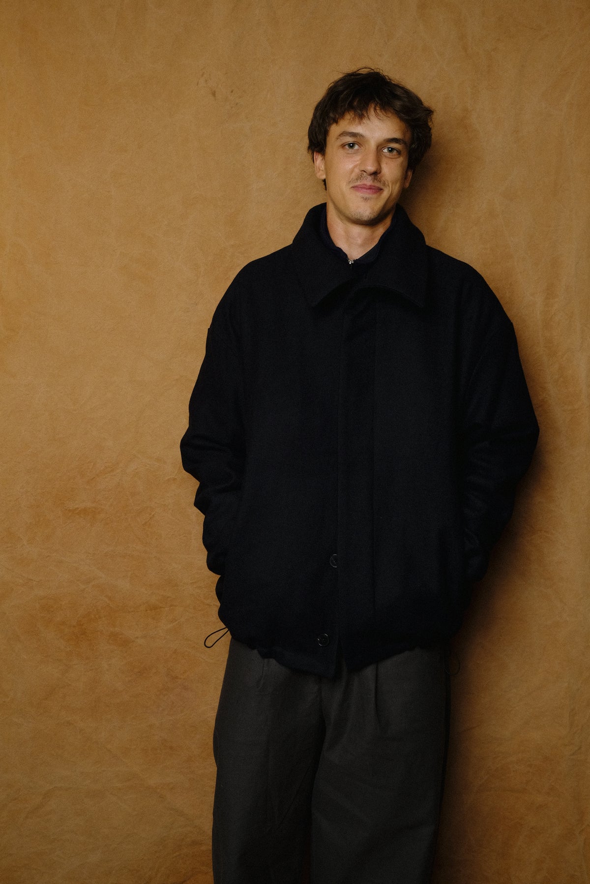 wool gabardine short coat in dark navy